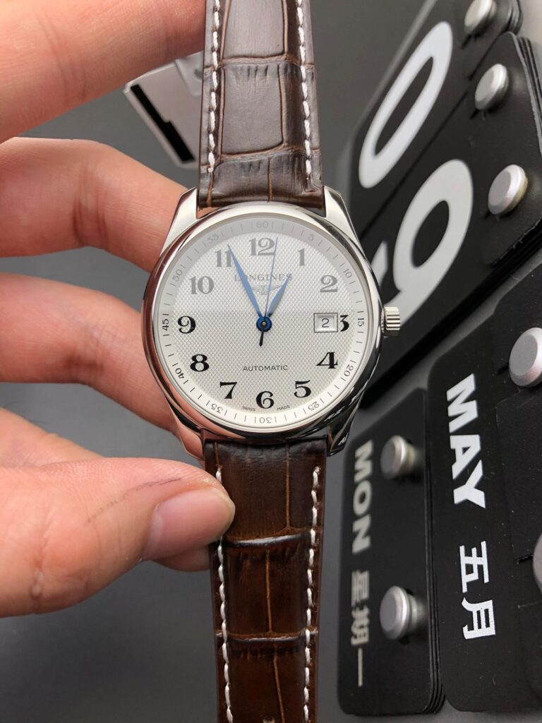 Artisan Classic · White Dial