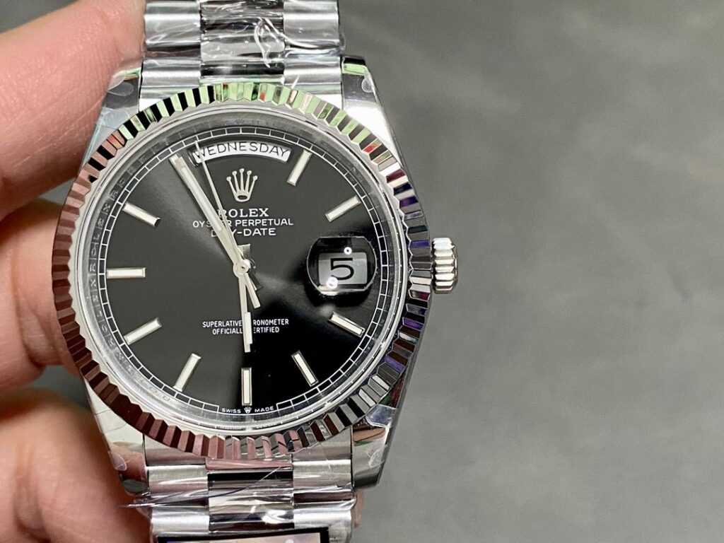 Elegance Day-Date · Black