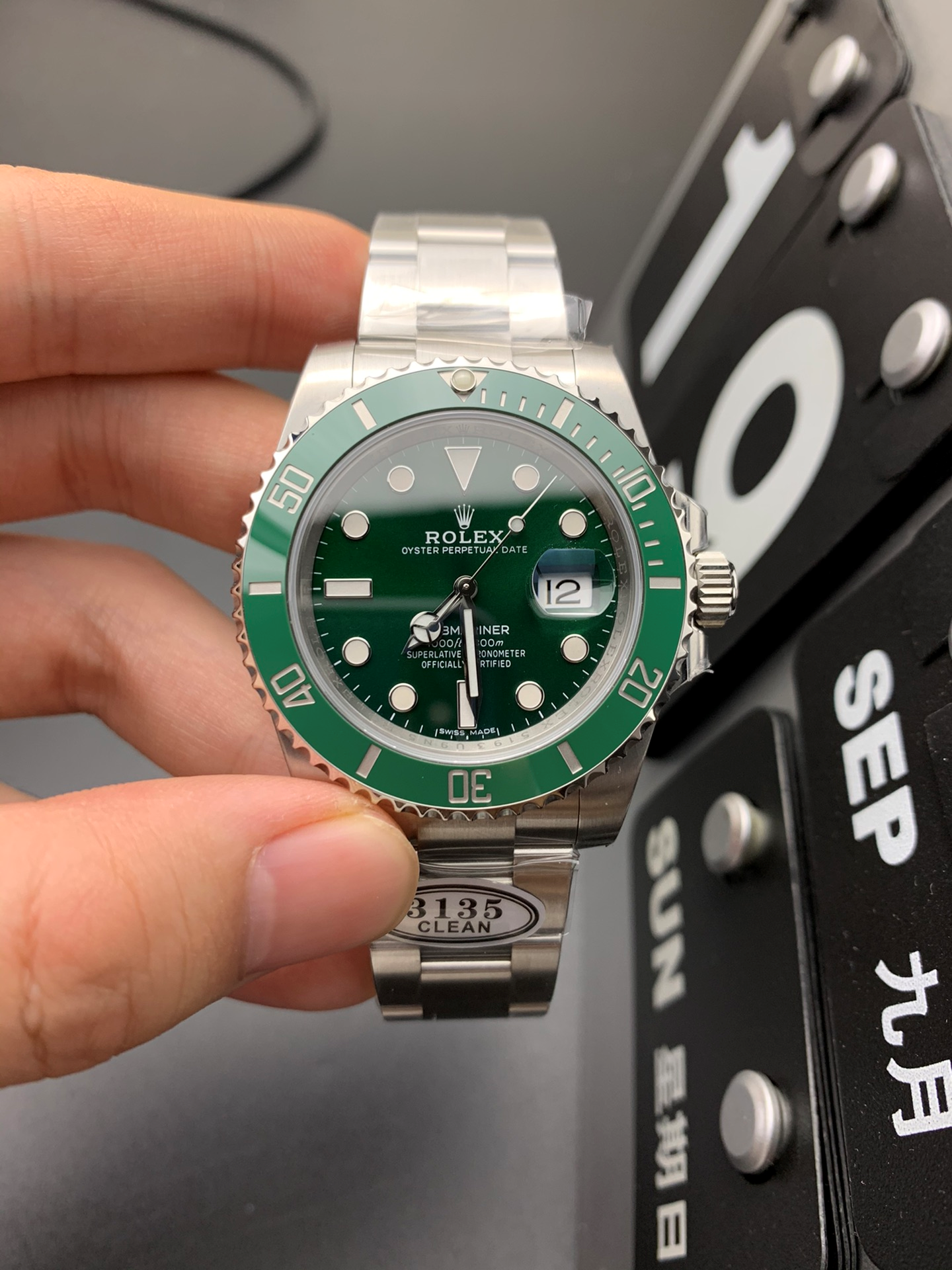 Mariner Pro · Green Dial