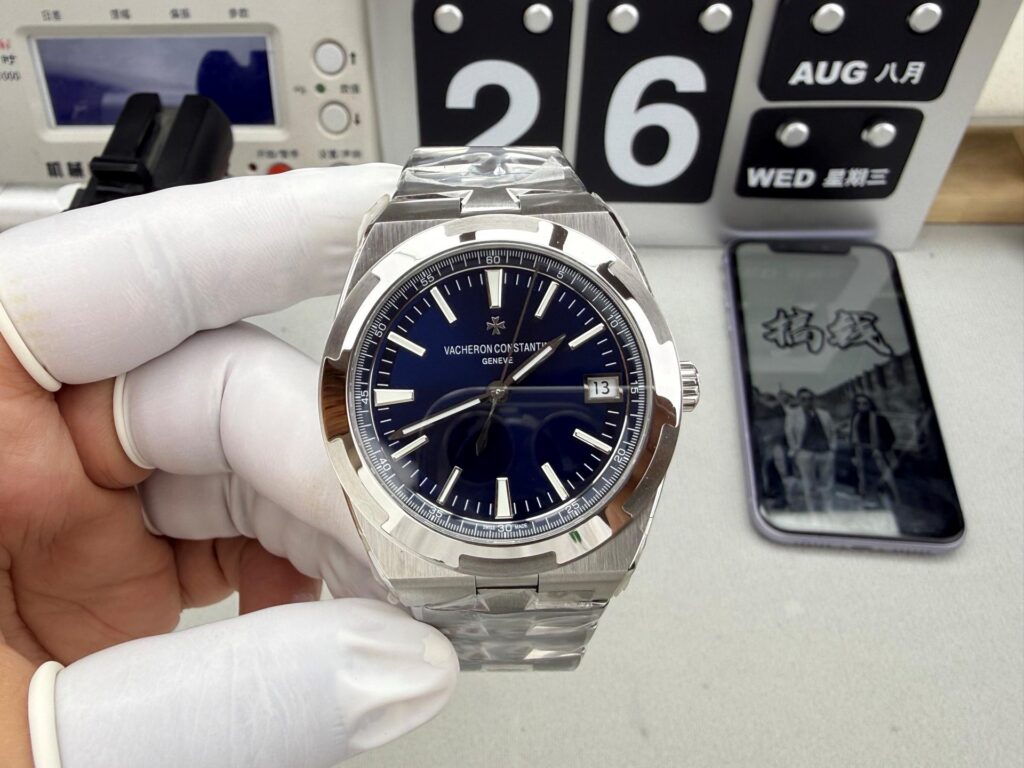Voyager · Blue